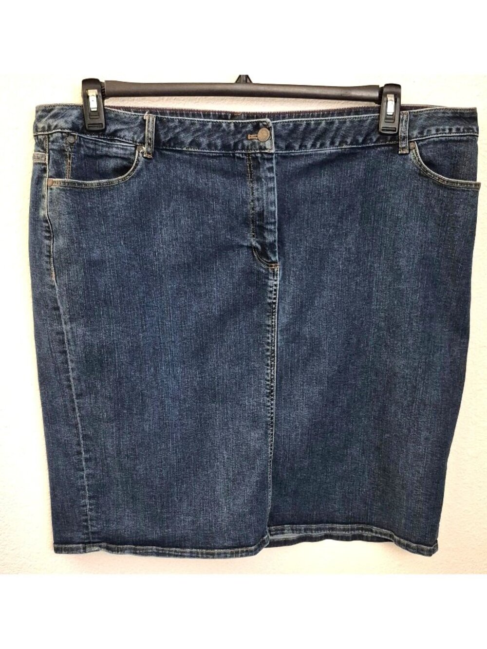 Talbots Dark Wash Knee Length Medium Wash Denim Skirt Size 22W EUC